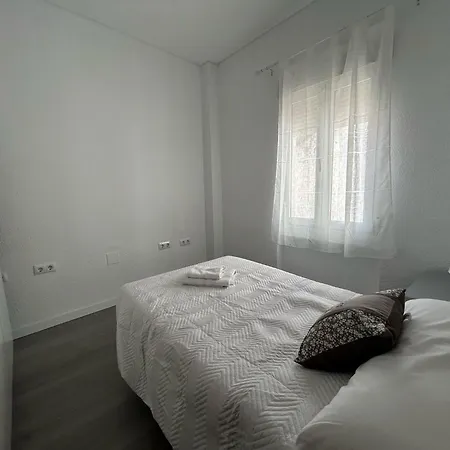 Alonso De Burgos En El Centro De Apartamento