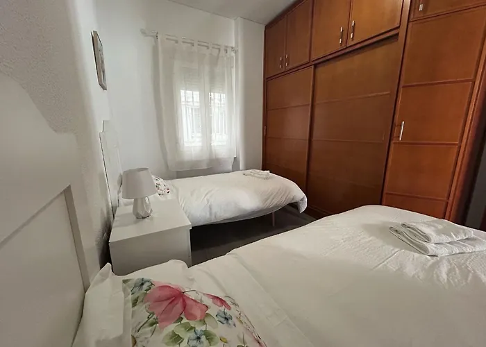 Rghost-apartamento Alonso De Burgos En El Centro De דירה