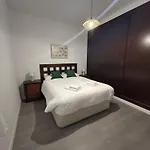 Alonso De Burgos En El Centro De