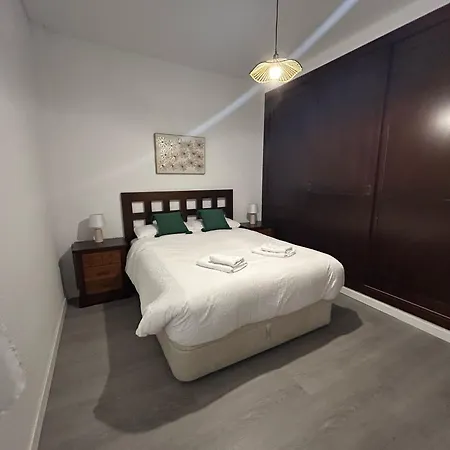 Rghost-apartamento Alonso De Burgos En El Centro De
