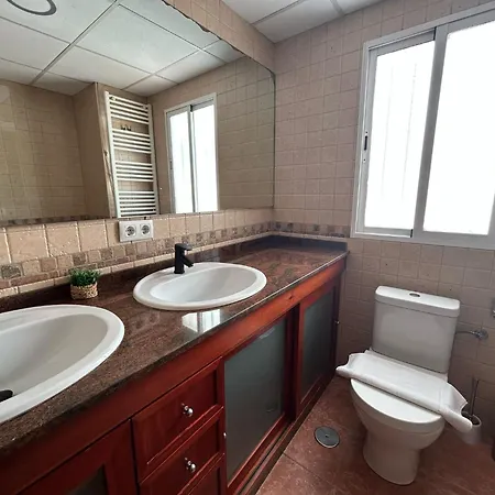 Rghost-apartamento Alonso De Burgos En El Centro De